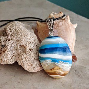 Beautiful Sandy Shores Oval Necklace